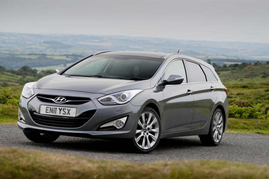  Hyundai i40 Station Wagon CRDi 2011 года  (UK) (фото 18 из 146)